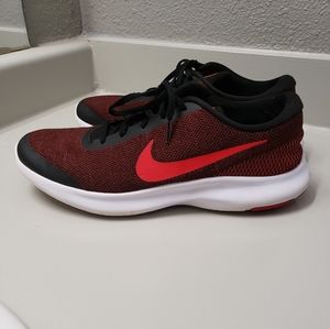 Nike Flex Experience Run 7 Size 12